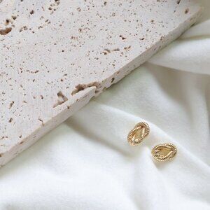 Kendra Scott Annie Gold Stud Earrings